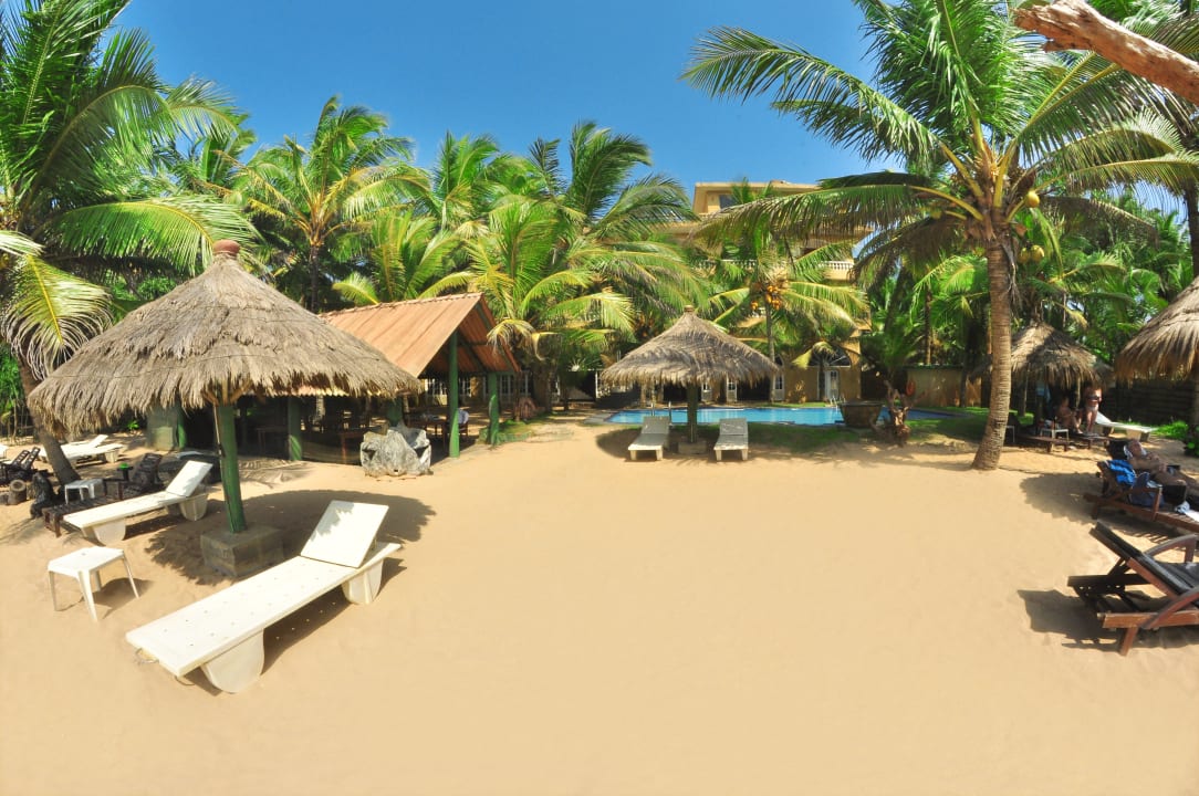 Beach Royal Beach Resort