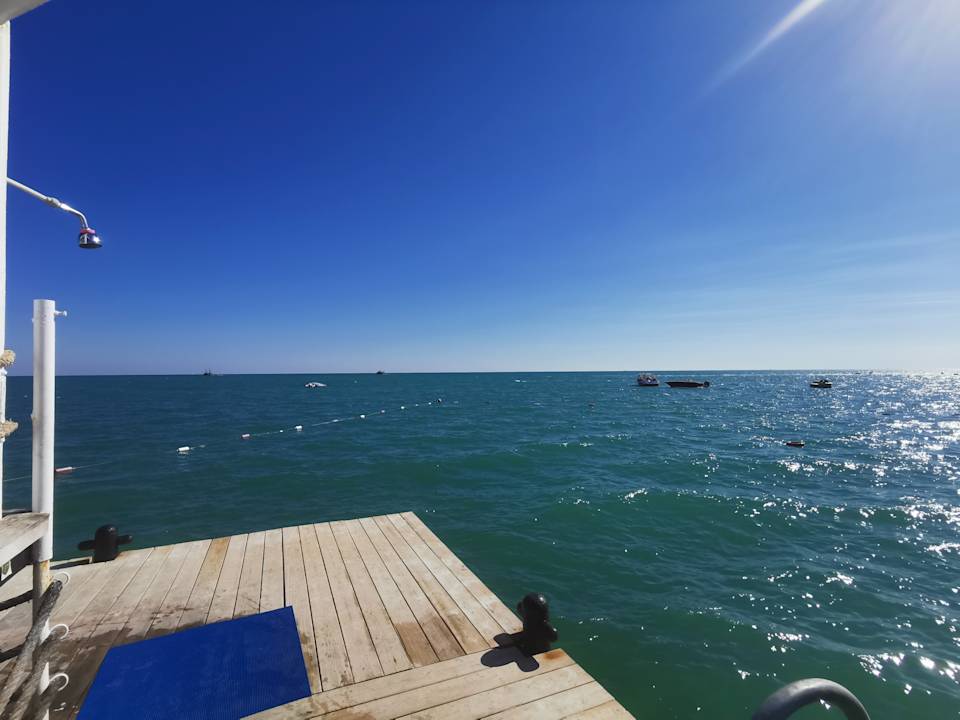 Strand Saturn Palace Resort Hotel