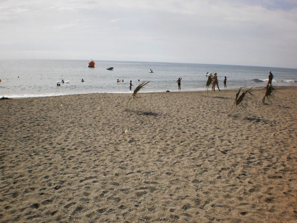 Strand Club Turtas Beach Hotel