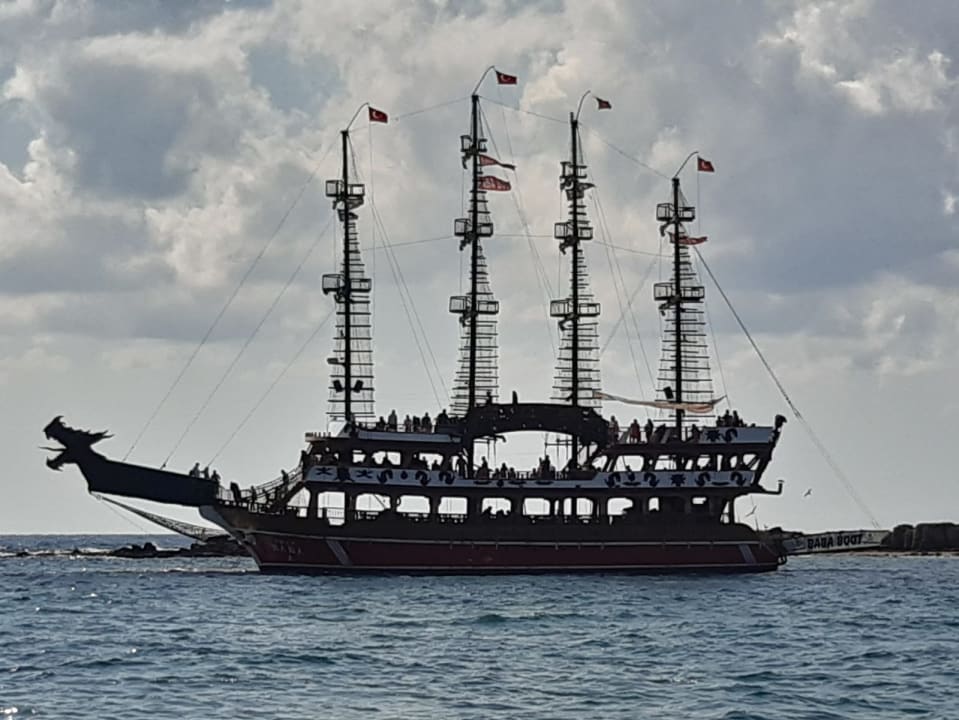 Strand Justiniano Park Conti