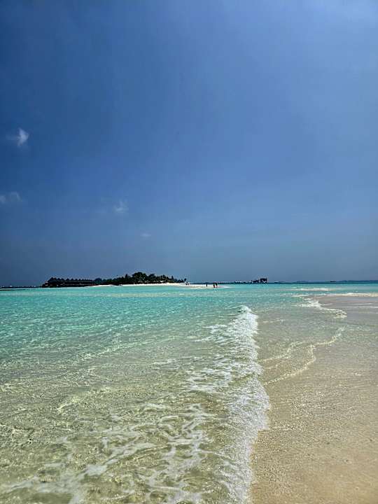 Strand Kuredu Island Resort & Spa