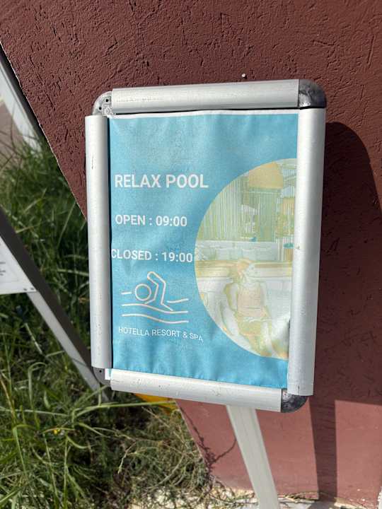 Pool Hotella Resort & Spa