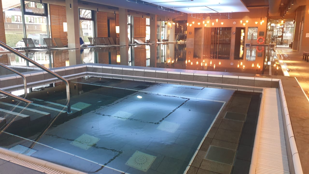 Pool aja Garmisch-Partenkirchen