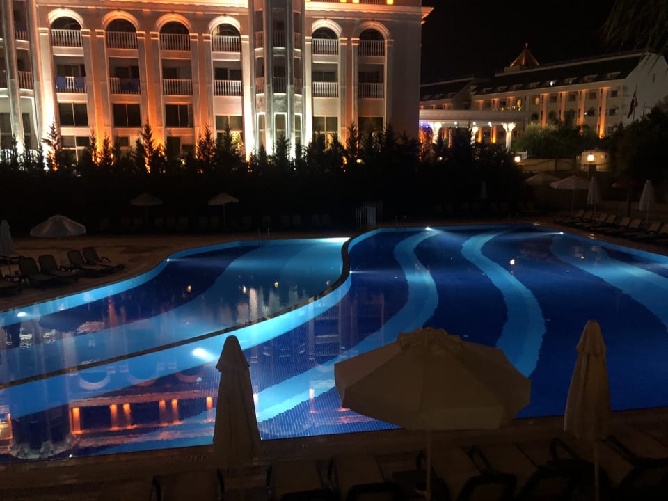 Pool Well Palace Side