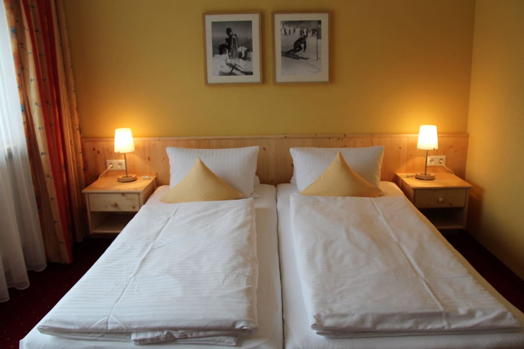 Zimmer mit DU/WC Haus Alpenglühn