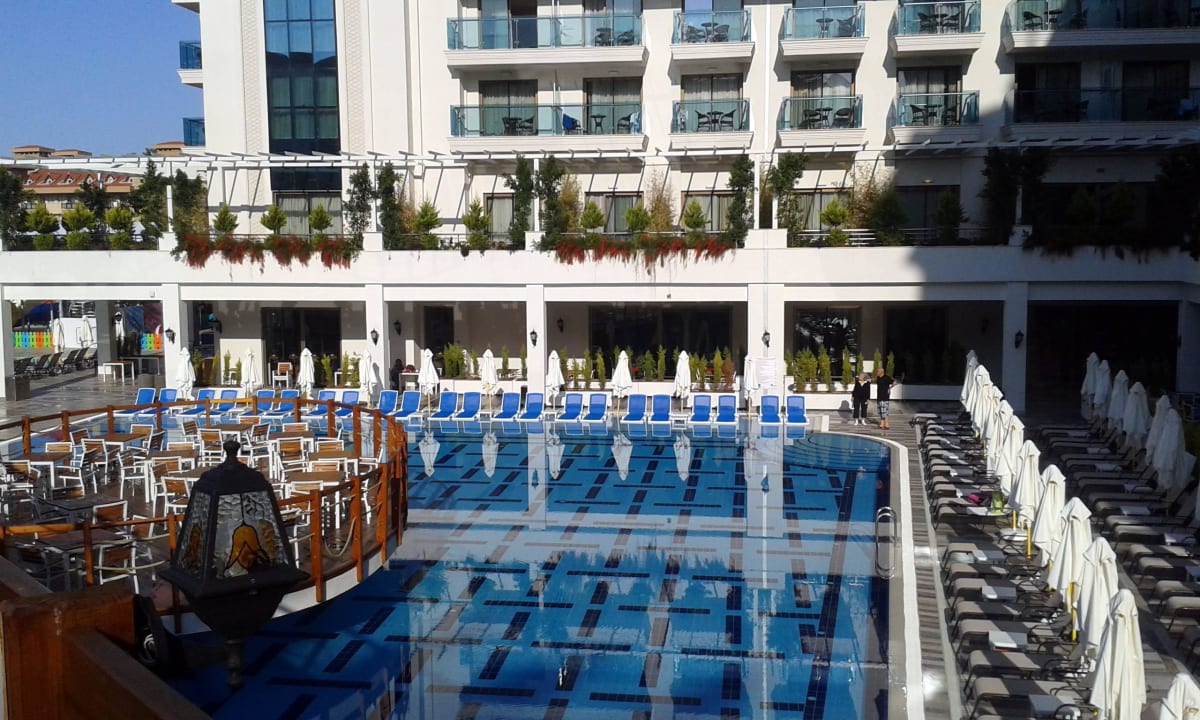 Zimmer zur Poolseite Castival Hotel