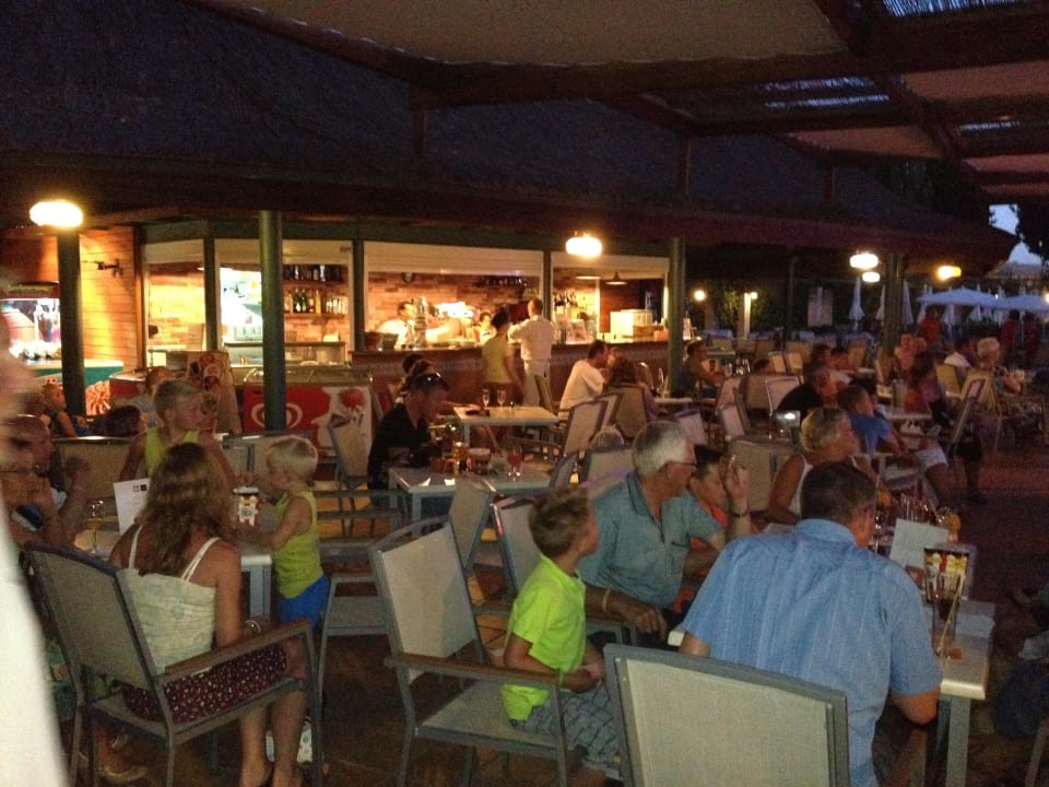 Barbereich (außen) Zafiro Tropic