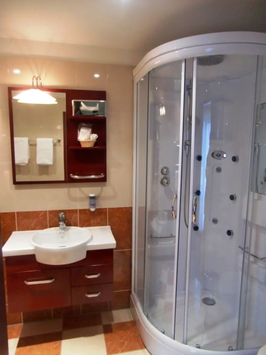 Badezimmer Schlössl Hotel Kindl