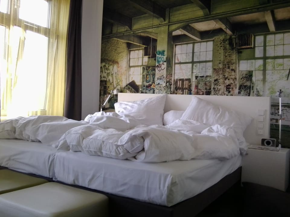 Das ungemachte Bett Hotel Indigo Berlin - Ku'damm