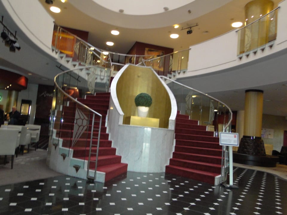 Reppenaufgang zur 1. Etage Hotel Don Giovanni Prague