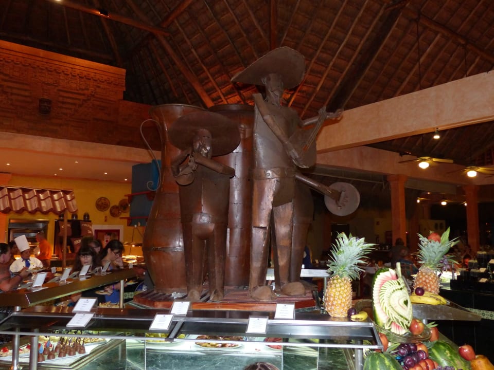 Deko im Restaurant Iberostar Waves Tucan