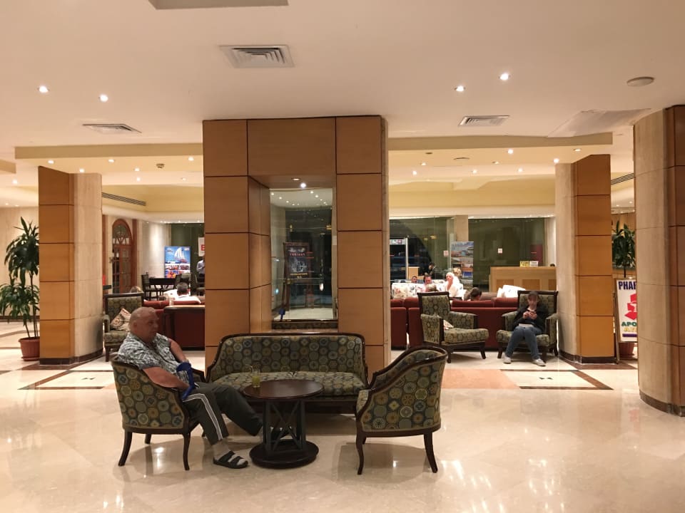 Lobby Palm Beach Resort