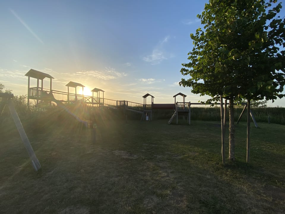 Gartenanlage All In Red Thermenhotel