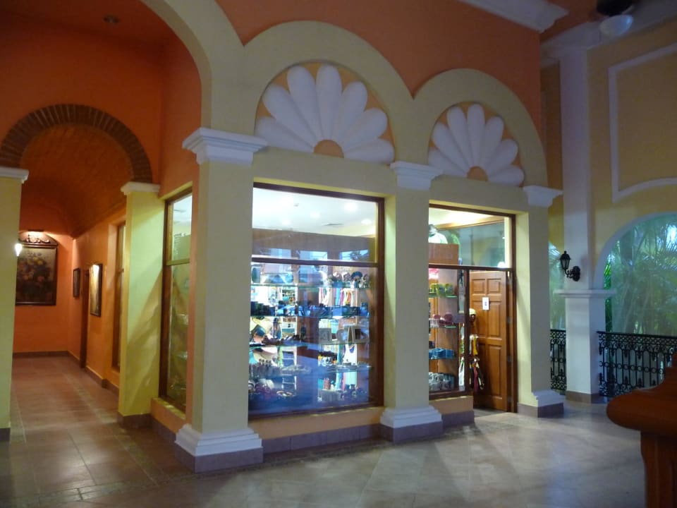 Kleines souvenirgeschäft Hotel Riu Tequila