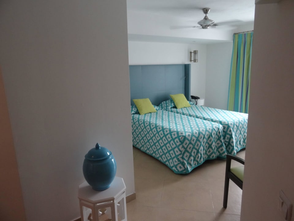 Schönes Zimmer db San Antonio Hotel + Spa