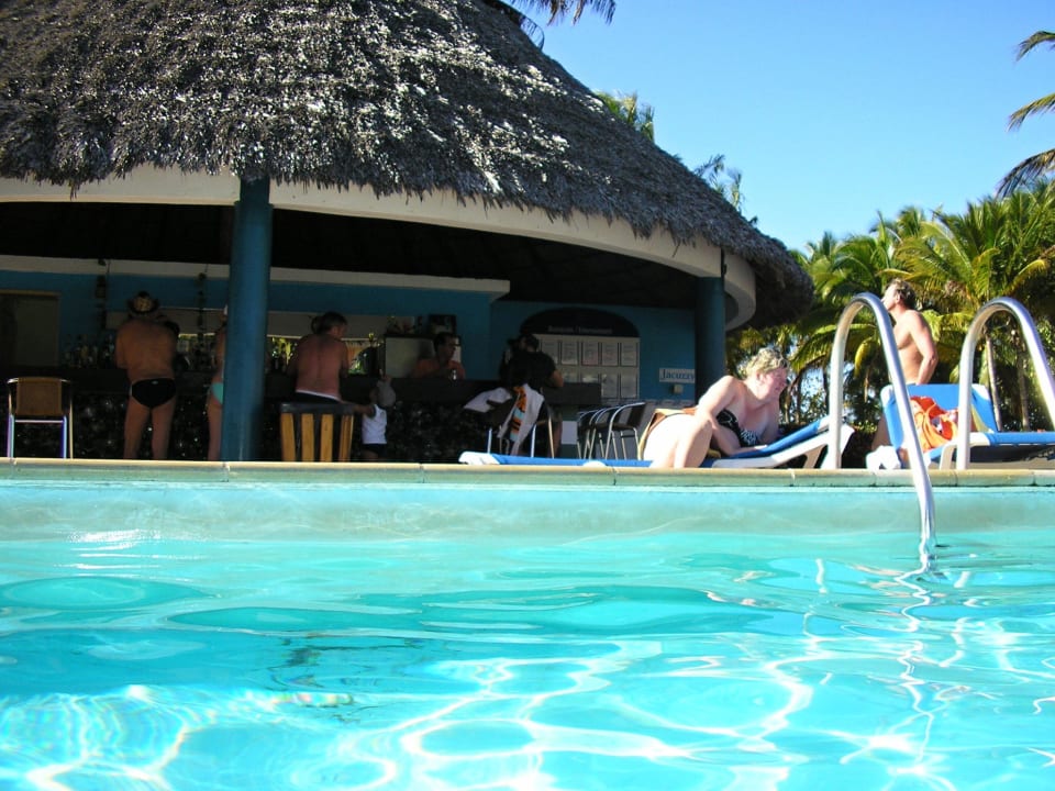 Bazén Hotel Brisas del Caribe