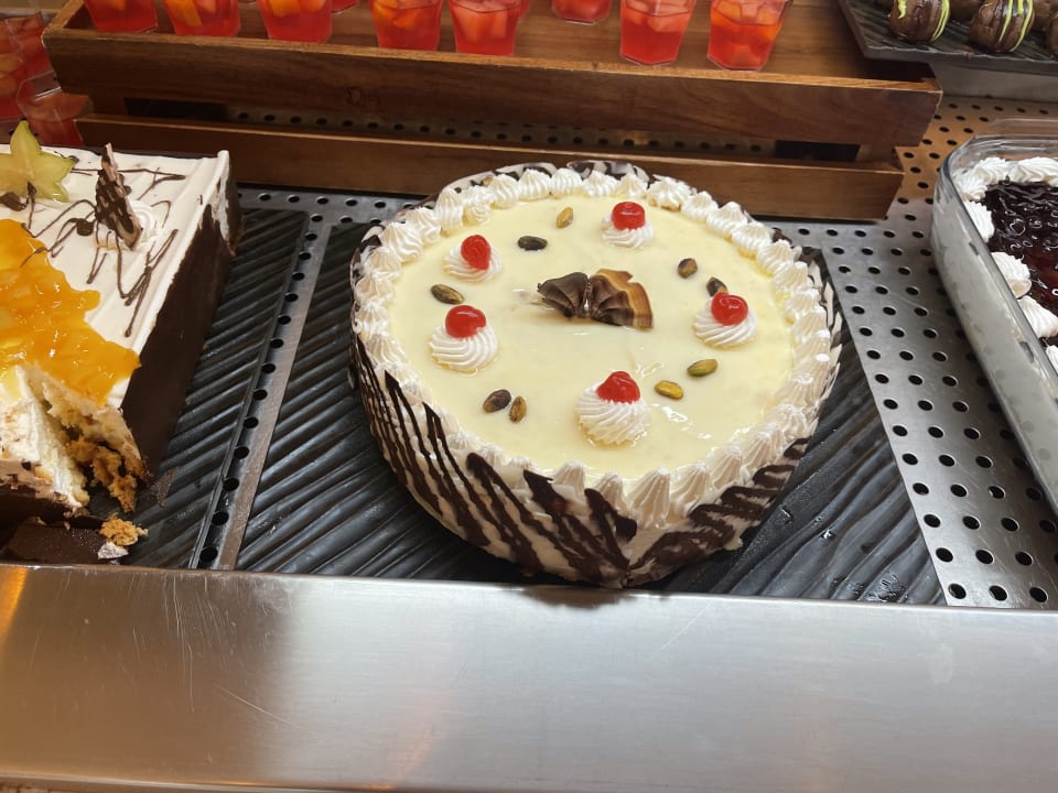 Gastro Crystal Springs Beach Hotel