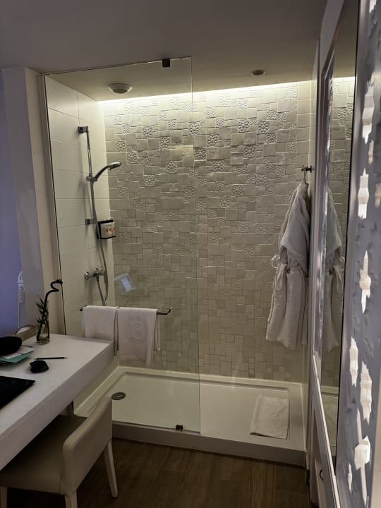 Zimmer Hotel La Badira