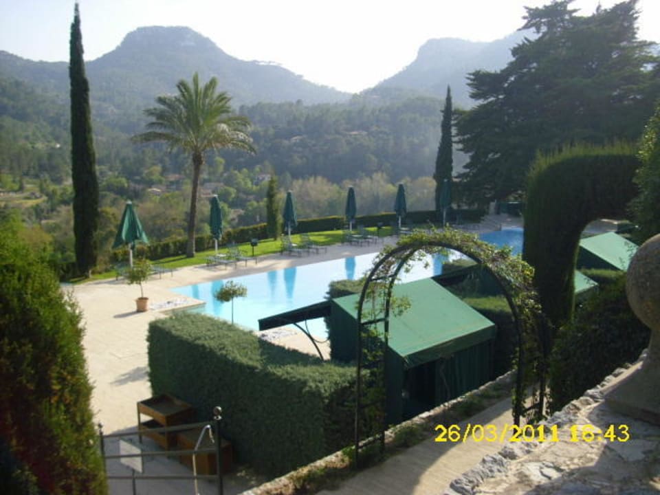 Ausblick zum Pool Gran Hotel Son Net