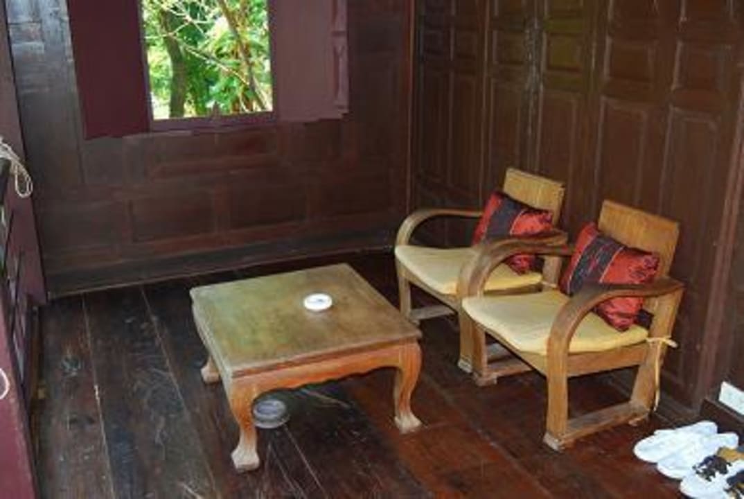 Terrasse der Thai-Villa Le Paradis Boutique Resort & Spa