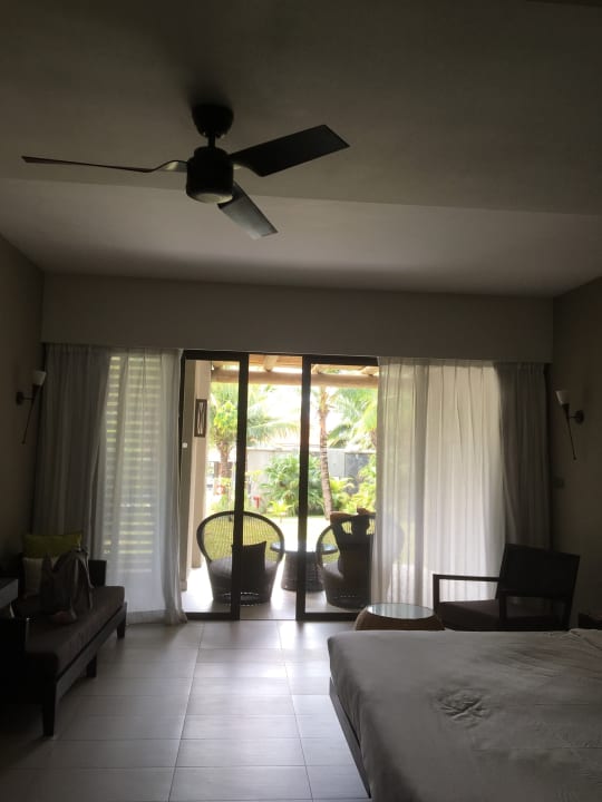 Zimmer Crystals Beach Resort Belle Mare, a member of Radisson Individuals