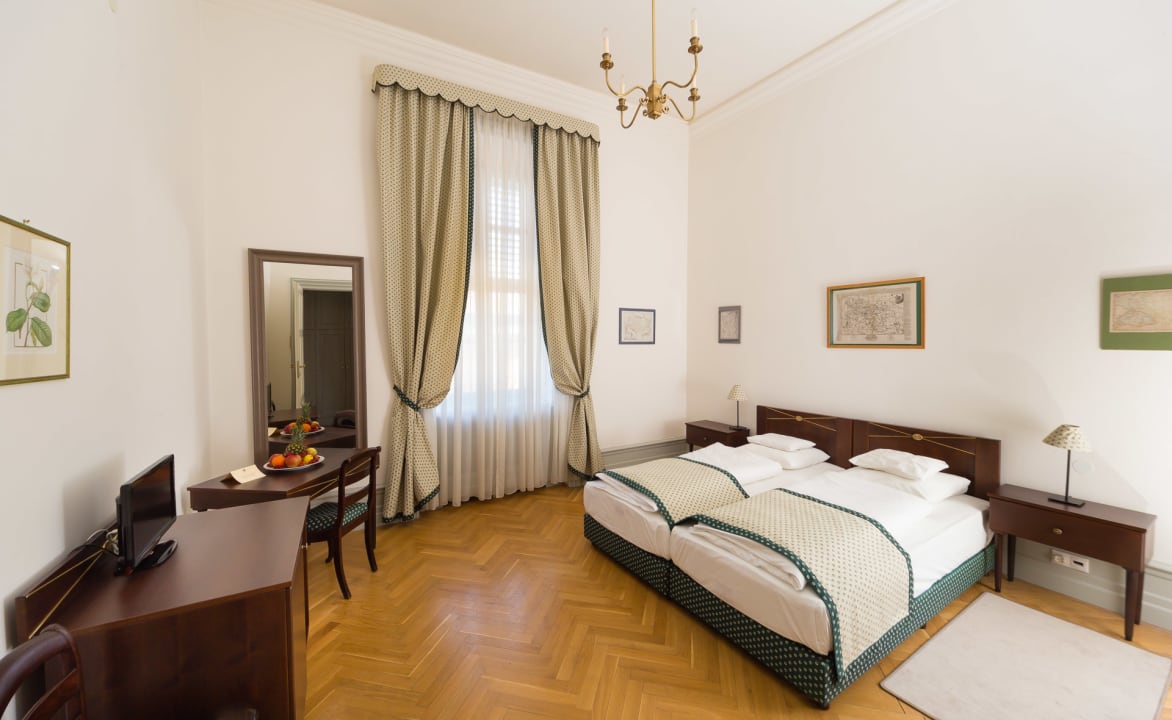 Zimmer Károlyi Kastély