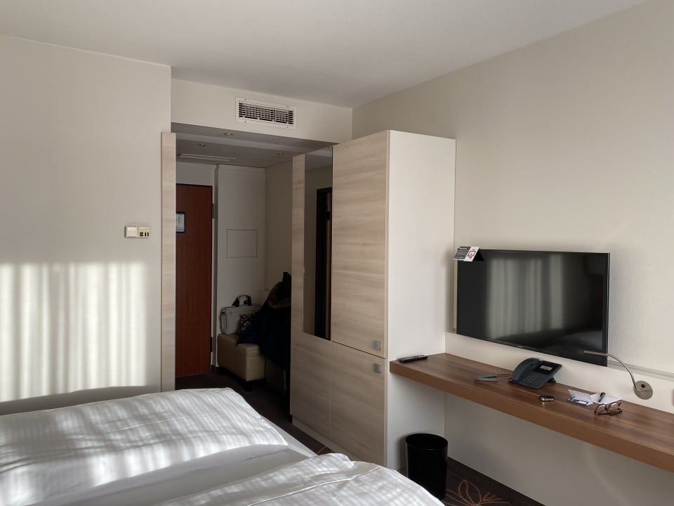 Zimmer H+ Hotel Hannover