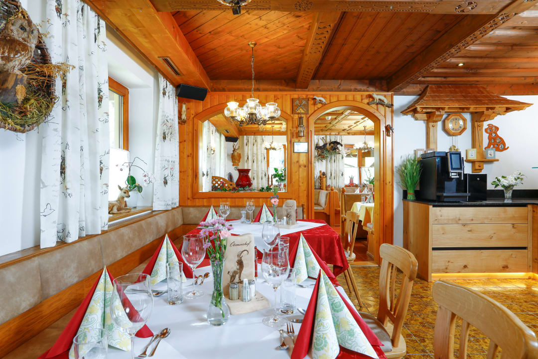 Gastro Hotel-Pension Ötzmooshof