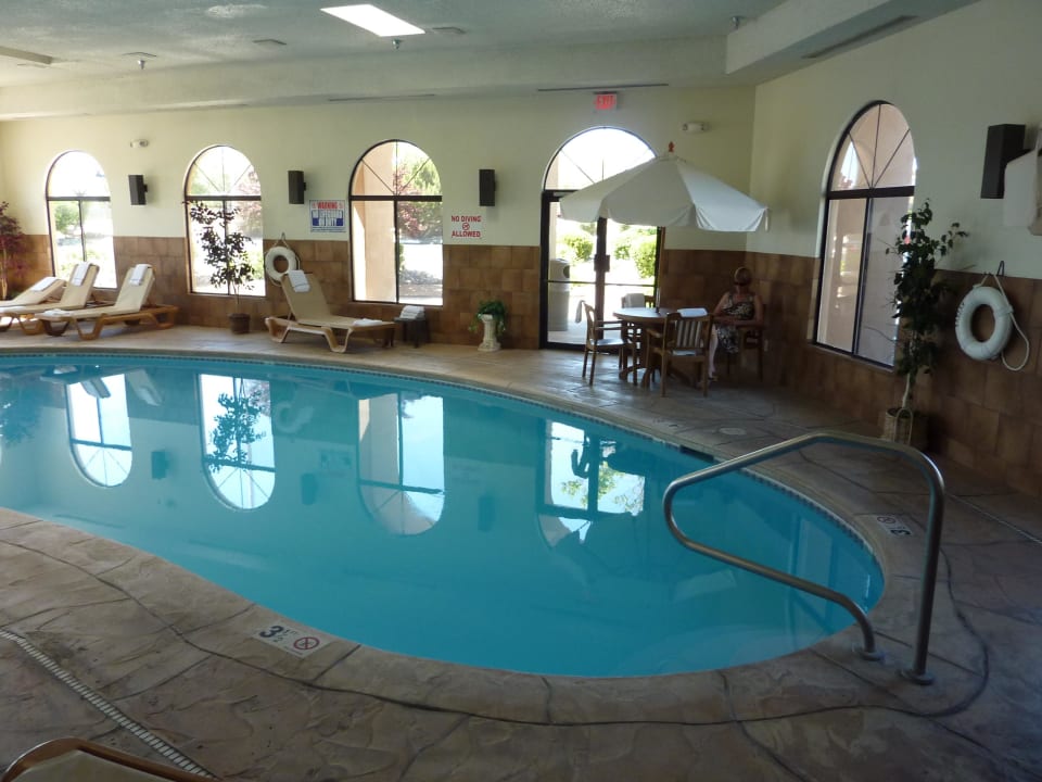 Pool Best Western Inn of Santa Fe