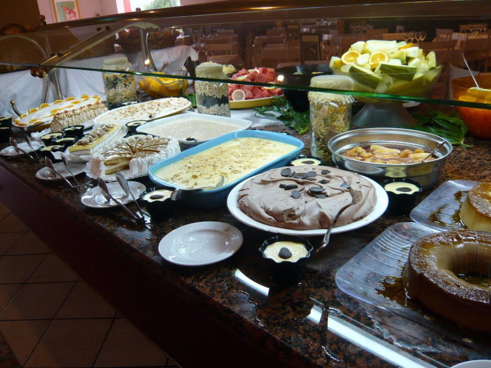 Dessertbüffet Hotel Las Aguilas, Affiliated by Meliá