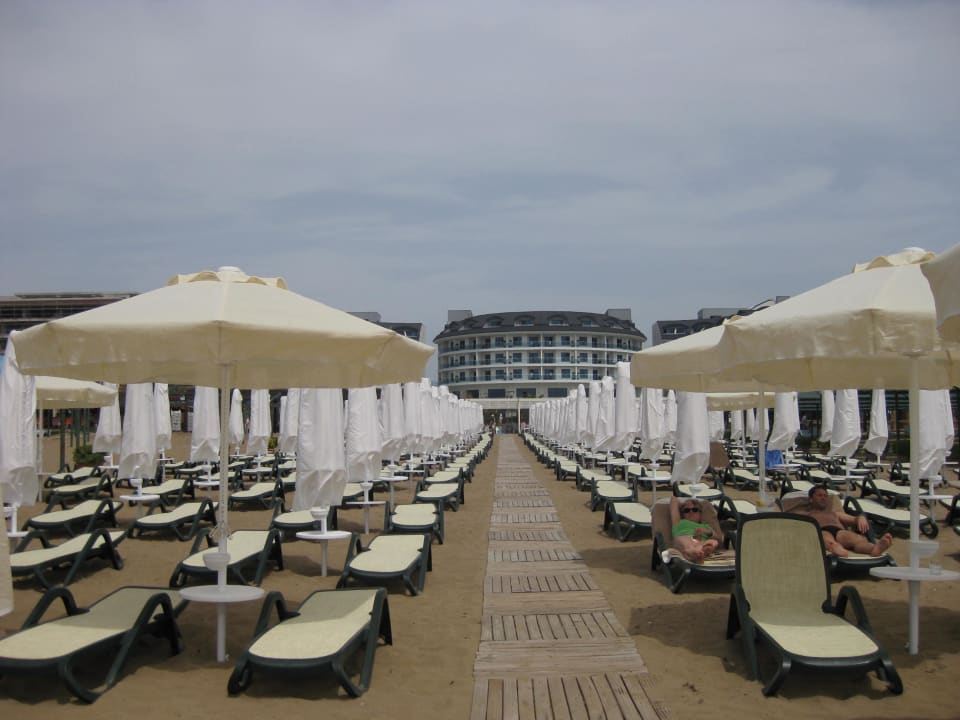 Strand Commodore Elite Suites & Spa - Adults only