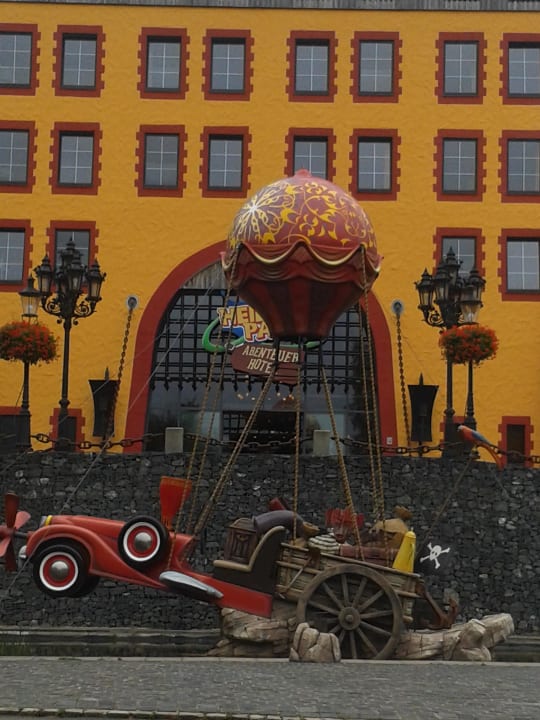 Außenansicht Heide Park Abenteuerhotel