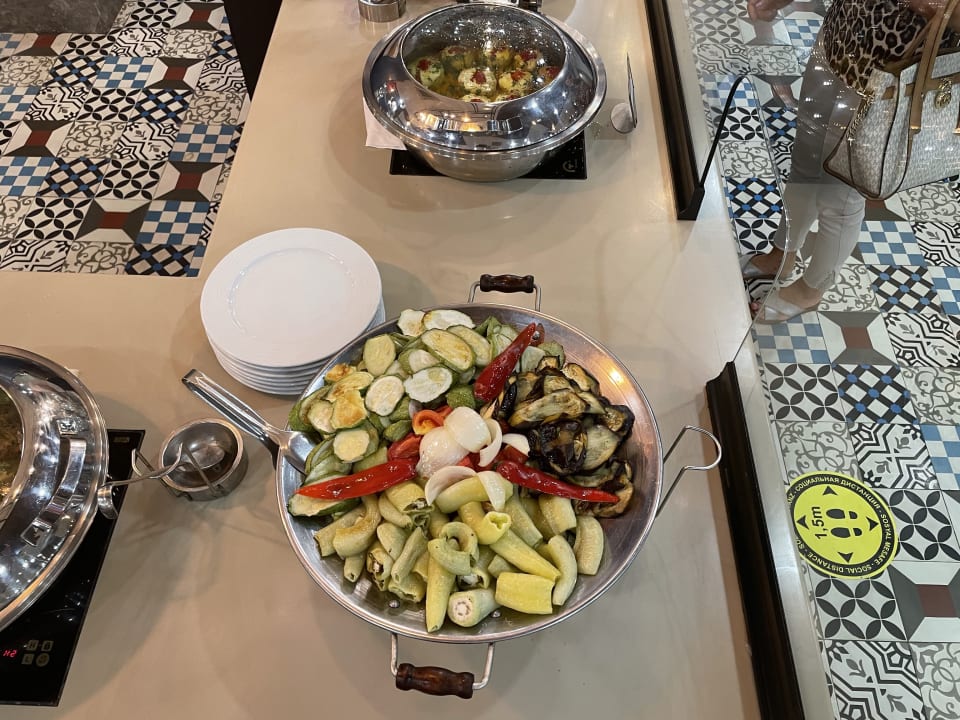 Gastro Saturn Palace Resort Hotel