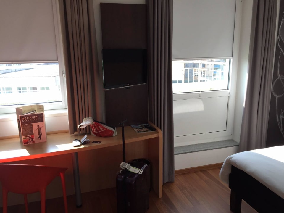 Schreibtisch ibis Berlin Kurfürstendamm