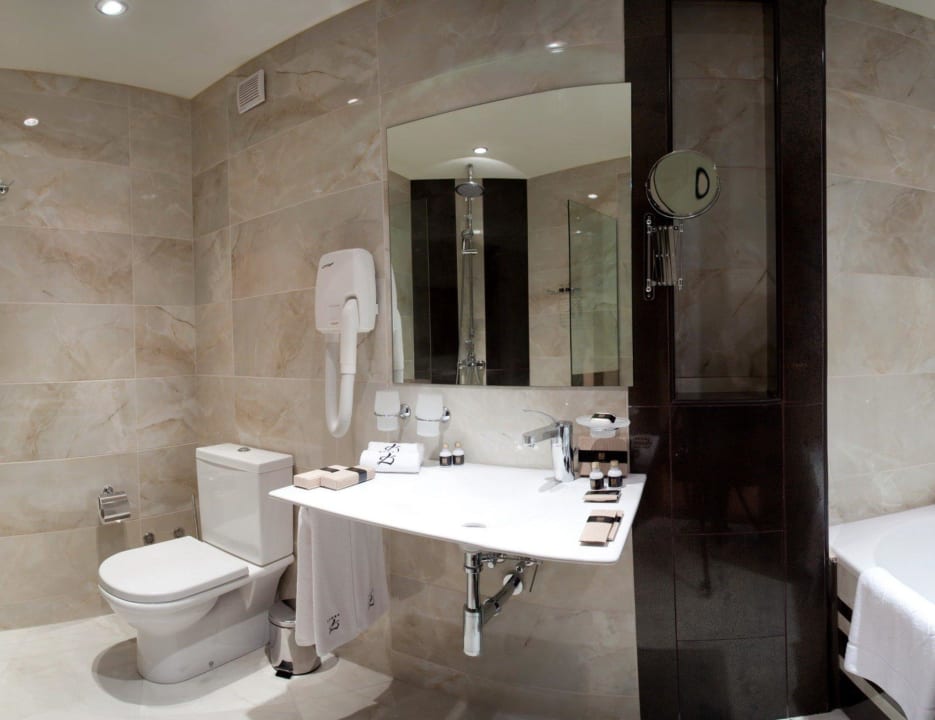 Bathroom Rosslyn Dimyat Hotel Varna