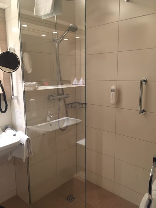 Zimmer H+ Hotel Bad Soden