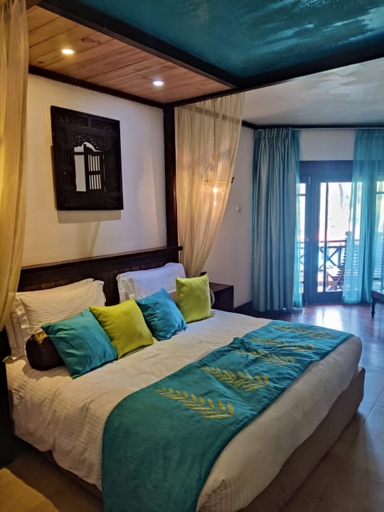 Zimmer Royal Palms Beach Hotel