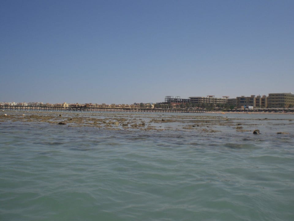 Viele Steine im Meer Le Jardin Aqua Park Resort