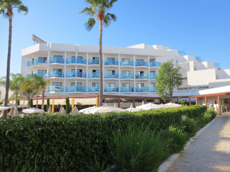 Hotel vom Innenhof Hipotels Cala Millor Park