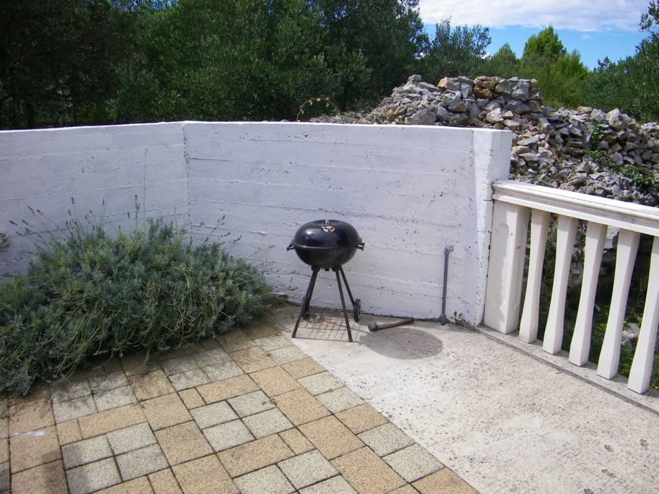 Terrasse mit Griller Villa Petra