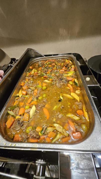 Gastro Rose Rayhaan by Rotana