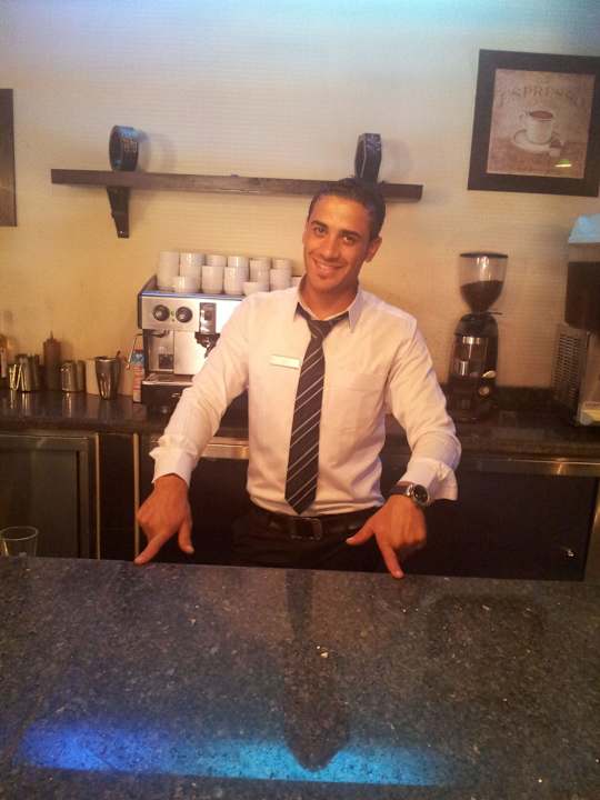 "Magic waiter" Pickalbatros Alf Leila Wa Leila Resort - Neverland Hurghada