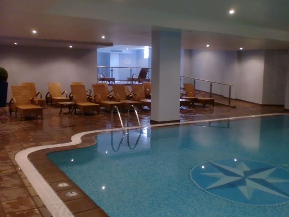 Pool PortoBay Falésia