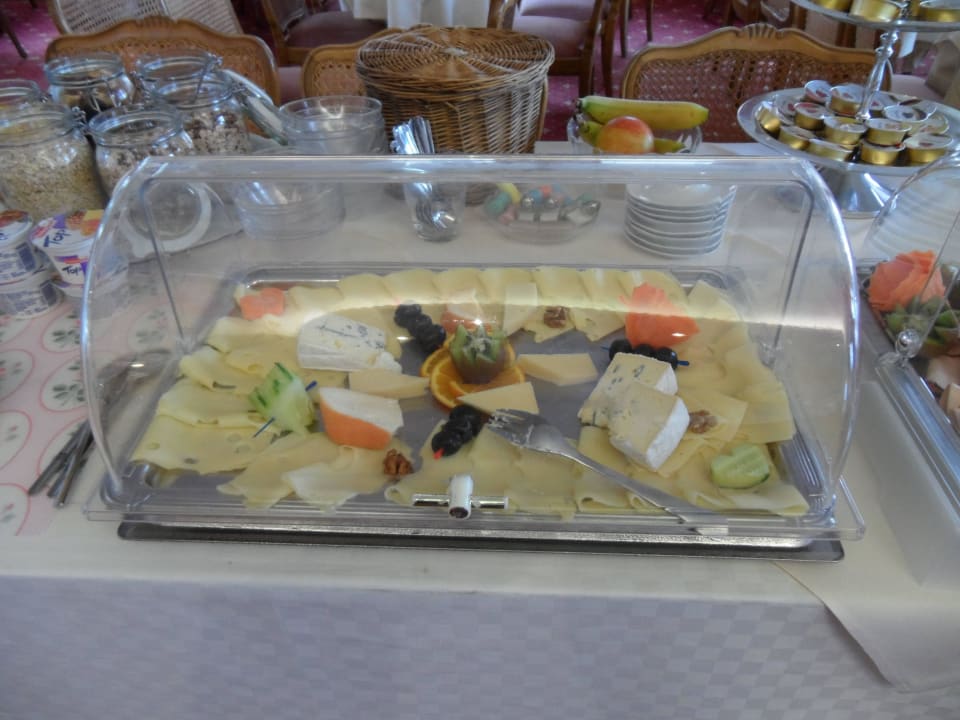 Büffet Käse Gästehaus Charlotte
