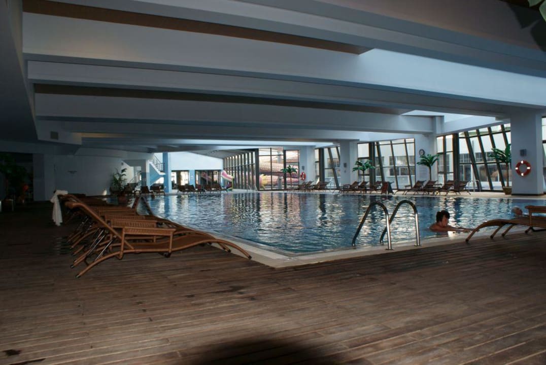 Binnenzwembad Limak Lara Deluxe Hotel & Resort
