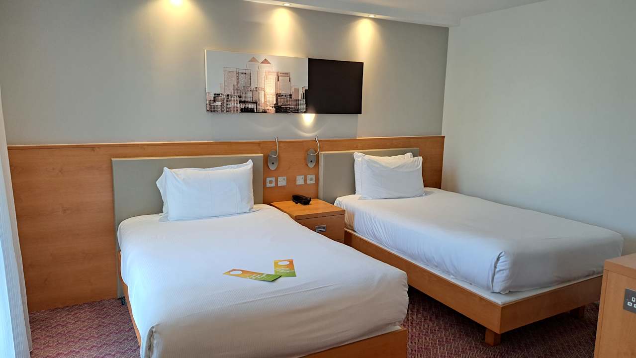 Zimmer Hampton by Hilton London Waterloo