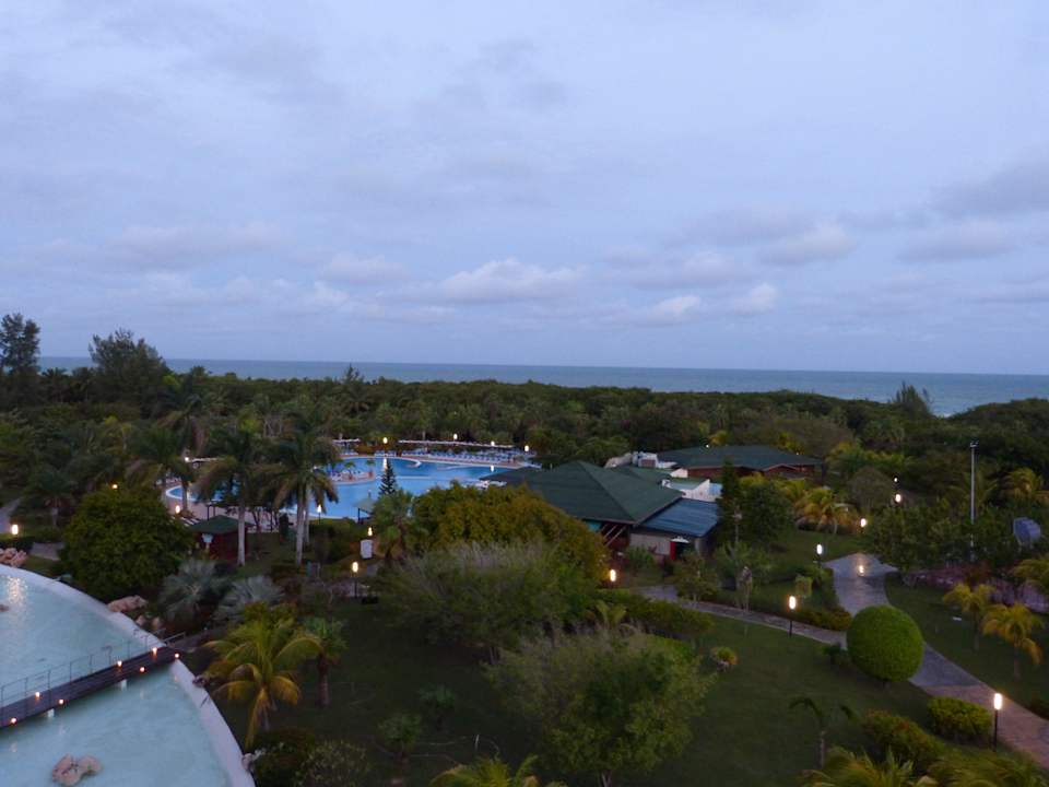 Ausblick auf Pool Blau varadero - Adults only