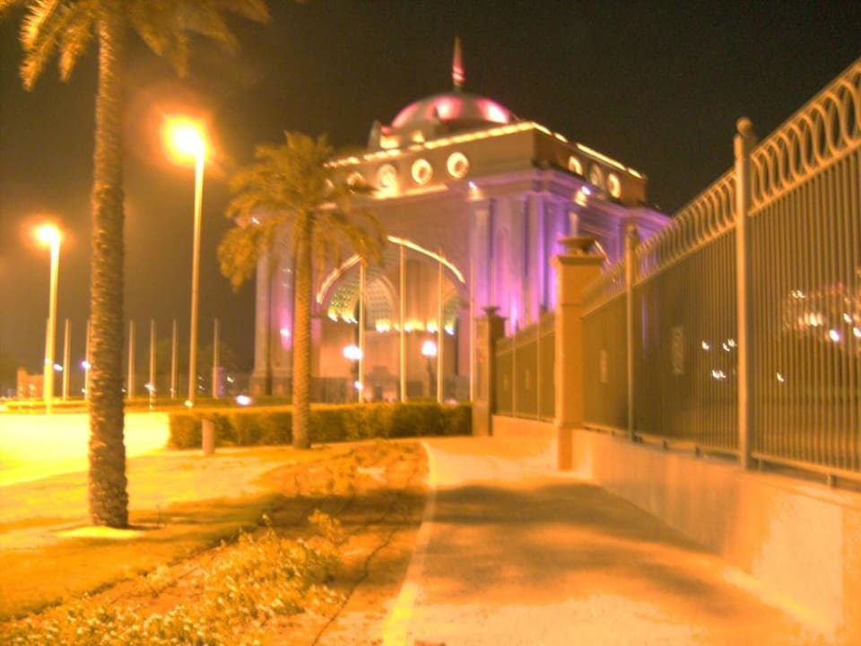 Zufahrt für Staatsgäste Emirates Palace Mandarin Oriental