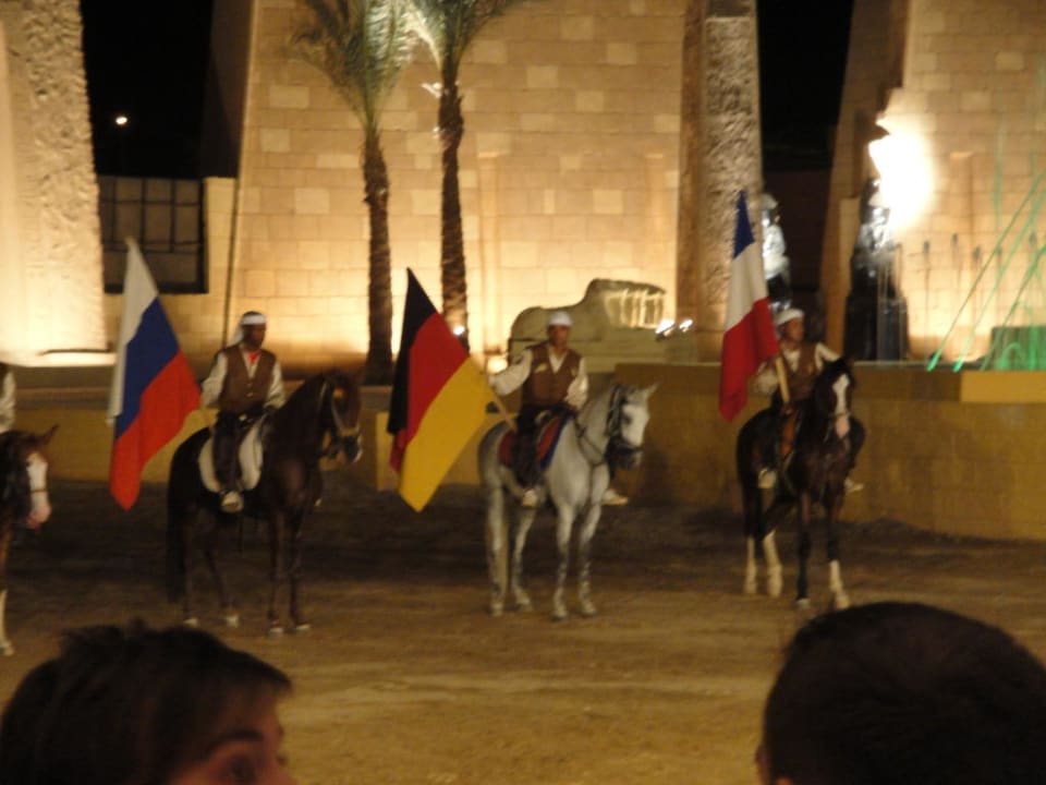 1001 Nacht Show Pickalbatros Alf Leila Wa Leila Resort - Neverland Hurghada