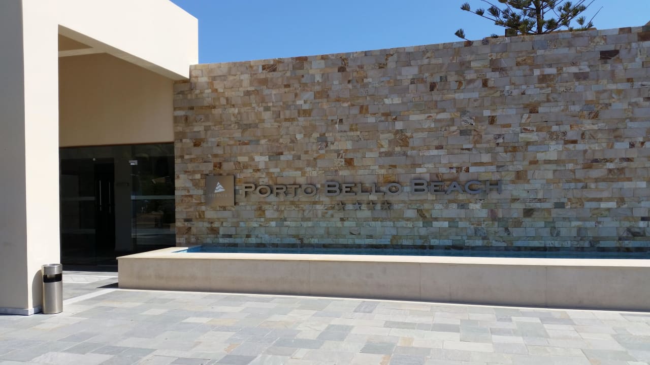 Eingangsbereich Porto Bello Beach